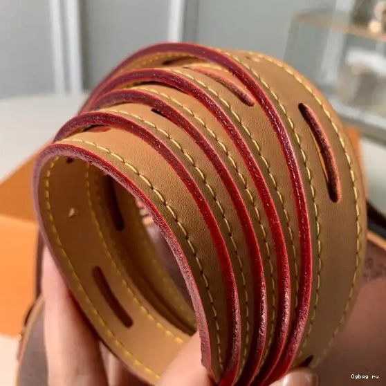 CHAPEAU Louis BOITE PETITE Vuitton 0518